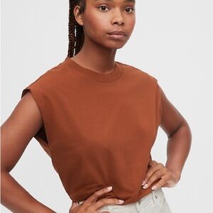 Gap Muscle Tee in Copper Brown Size XS